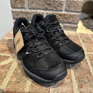 High Tec Hiking Boots Men’s Waterproof, Black And Blue Size 9 NWT